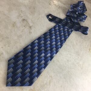 UMBERTO BOSSI SILK TIE (with tag)